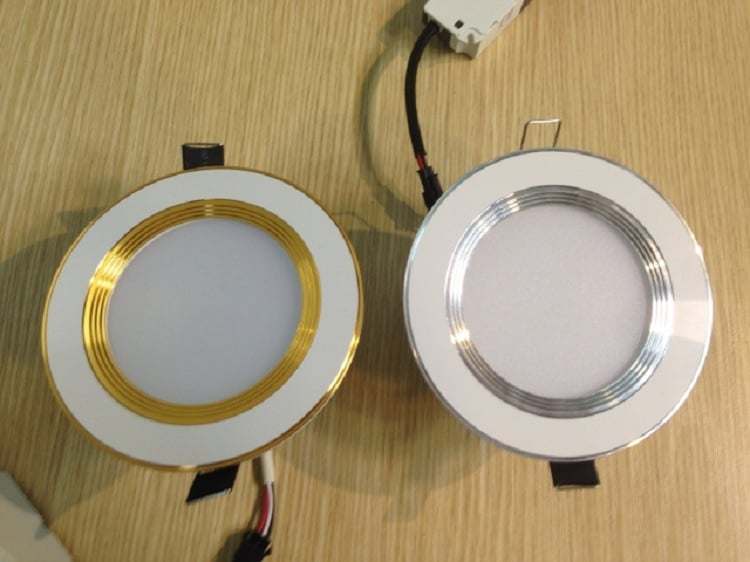 đèn led âm trần 3 màu