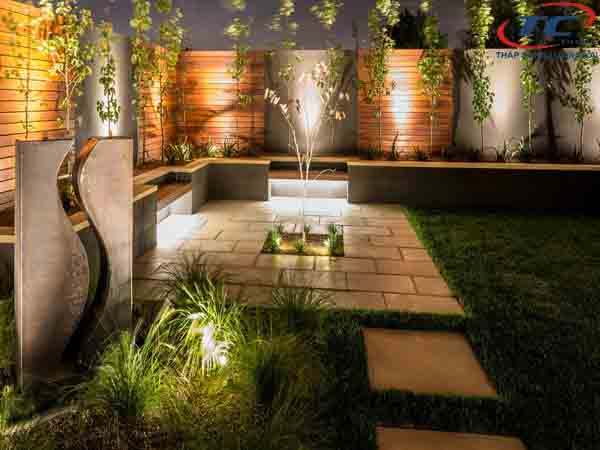 đèn trang trí sân vườn