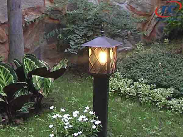 Lưu ý khi lắp đèn chiếu sáng sân vườn